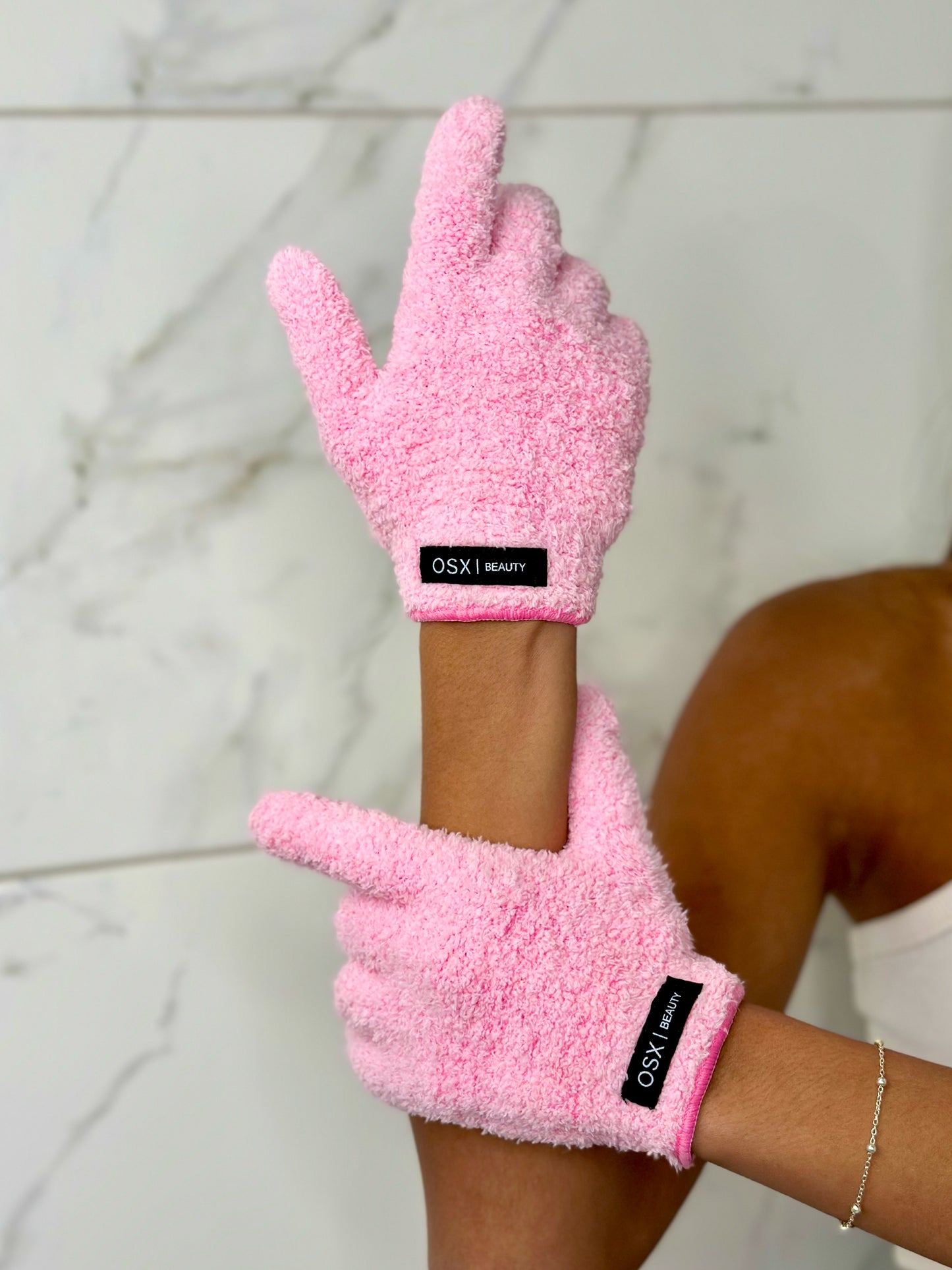 Limited Edition PINK - HANSIES Makeup Removing Gloves